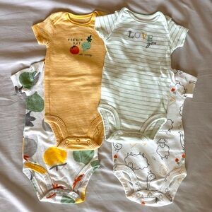 4 pk Carter’s Onesies